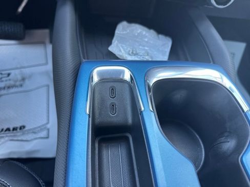 New 2026 Chevrolet Equinox EV LT w/ Convenience Package II AWD/4WD image 8