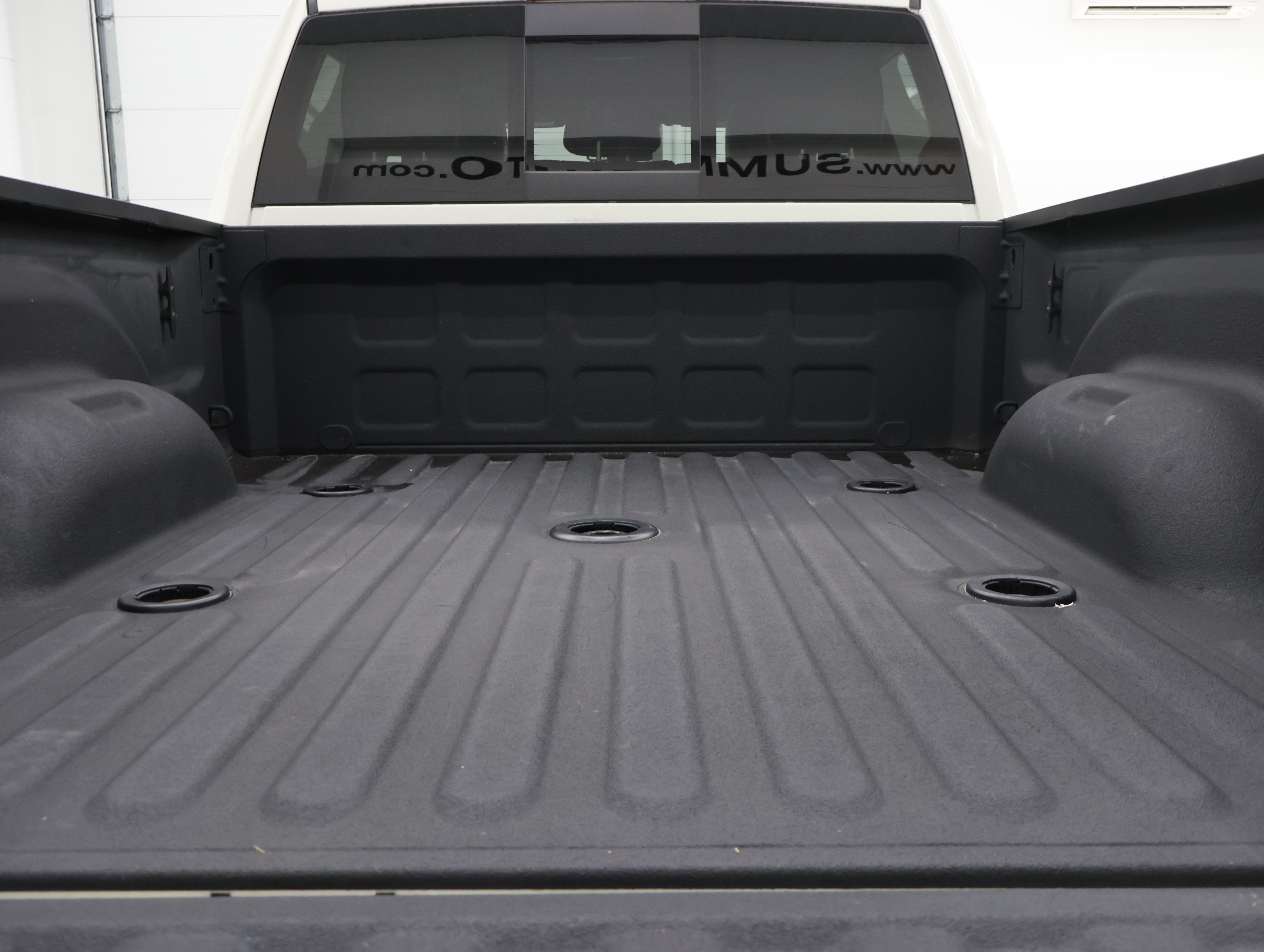 Used 2022 RAM 2500 Laramie w/ Night Edition AWD/4WD image 30