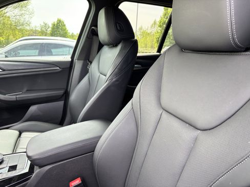 Used 2023 BMW X3 xDrive30i w/ Premium Package image 16