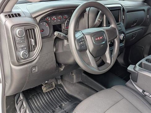 Used 2024 GMC Sierra 2500 Pro AWD/4WD image 9