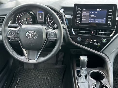 Used 2024 Toyota Camry SE FWD image 14