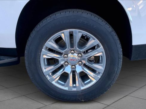 New 2026 GMC Yukon XL Denali AWD/4WD image 11