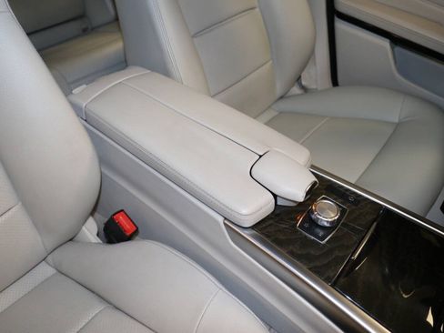 Used 2015 Mercedes-Benz E 350 Sedan image 76
