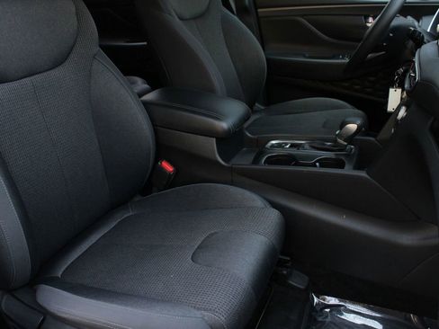 Used 2019 Hyundai Santa Fe SE image 26