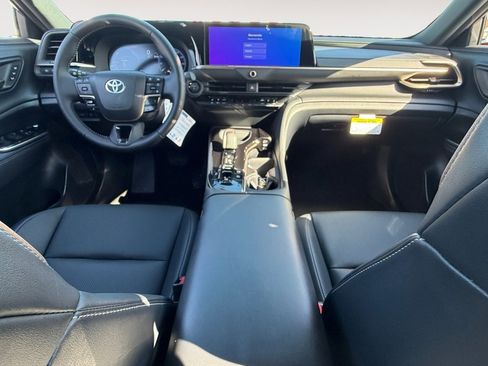 New 2026 Toyota Crown Signia image 34