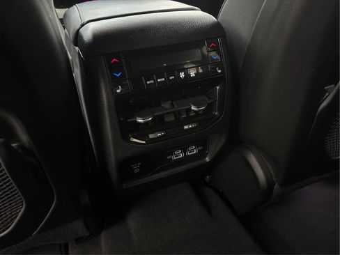 Used 2023 Jeep Grand Cherokee L Overland w/ Advanced Protech Group III AWD/4WD image 26
