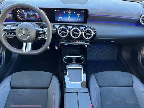 Used 2025 Mercedes-Benz CLA 250 4MATIC image 15