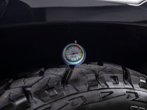 Used 2022 Land Rover Defender 90 X-Dynamic HSE AWD/4WD image 41