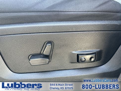 Used 2023 RAM 1500 Classic SLT w/ Trailer & Traction Group AWD/4WD image 12