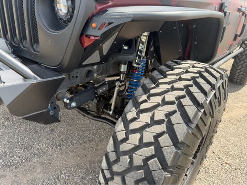 Used 2022 Jeep Gladiator Rubicon w/ Trailer Tow Package AWD/4WD image 24
