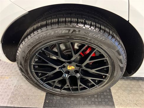 Used 2021 Porsche Macan GTS image 15