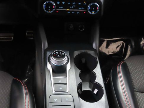 Used 2024 Ford Escape ST-Line image 11