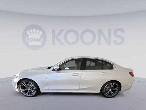 Used 2024 BMW 330i xDrive Sedan w/ Premium Package image 2