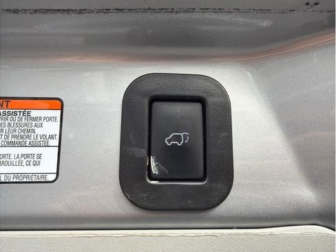 Used 2015 Toyota Sienna XLE Premium AWD/4WD image 8