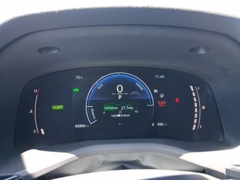 Used 2025 Toyota Camry LE FWD image 17