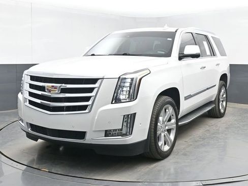 Used 2020 Cadillac Escalade Premium Luxury AWD/4WD image 5