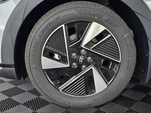 New 2026 Hyundai Ioniq 5 SE image 12