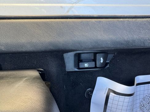 Used 2021 Toyota Corolla LE image 14