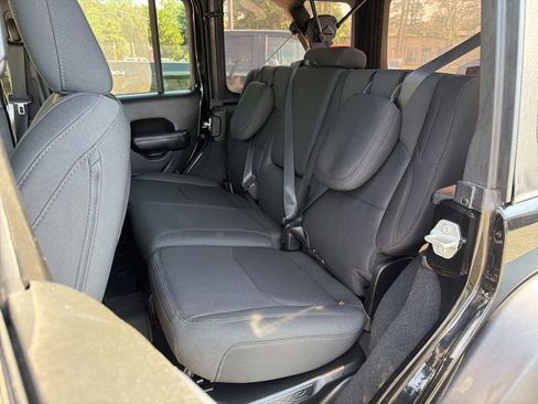 Used 2023 Jeep Wrangler Unlimited w/ 8.4" Radio Group AWD/4WD image 20