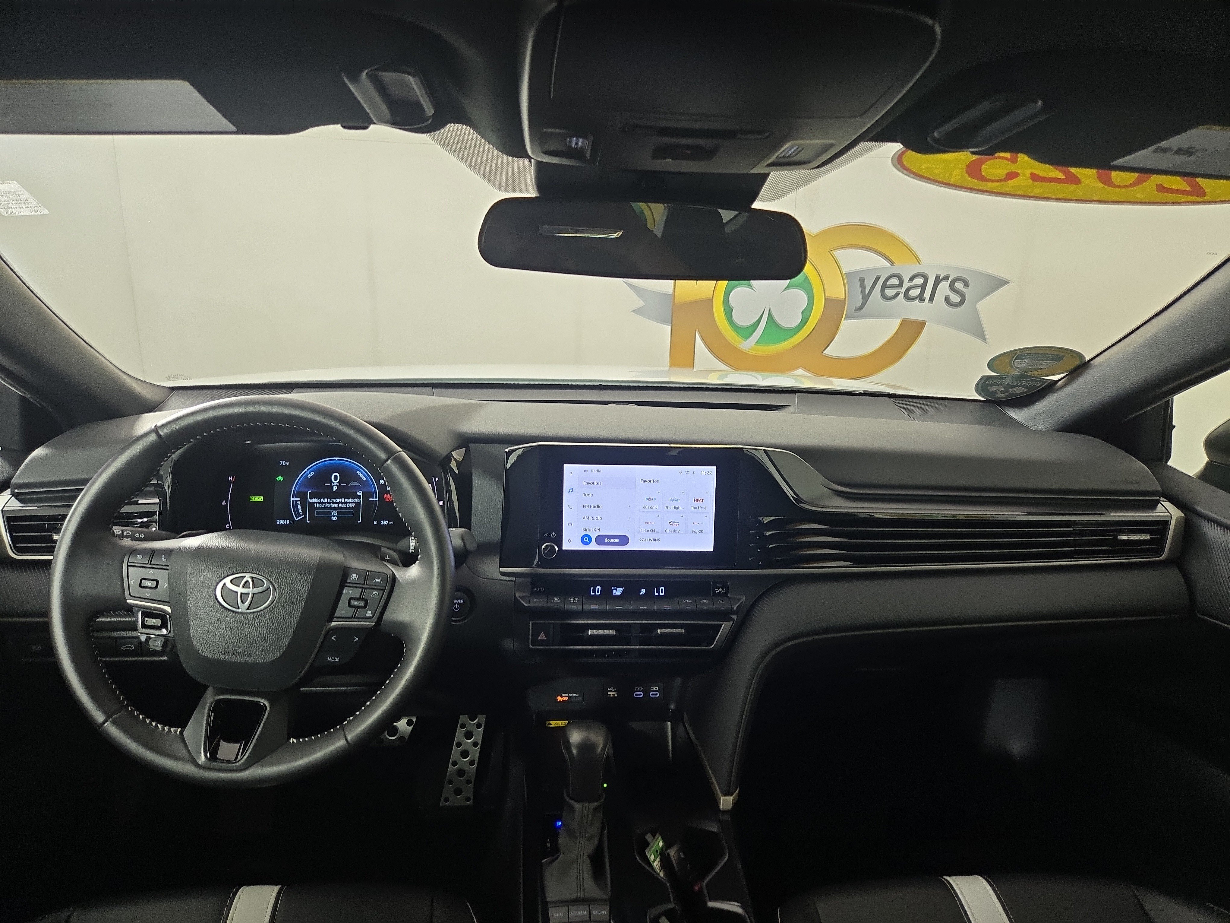 Used 2025 Toyota Camry SE FWD image 13
