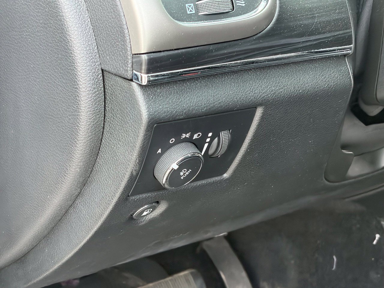 Used 2021 Jeep Grand Cherokee Limited AWD/4WD image 8