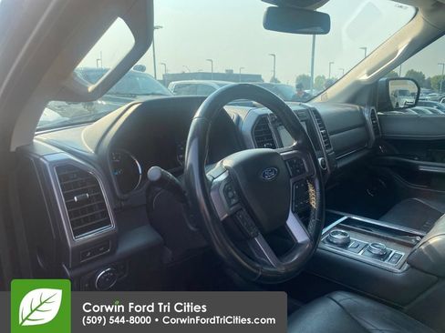Used 2018 Ford Expedition Max Platinum AWD/4WD image 2