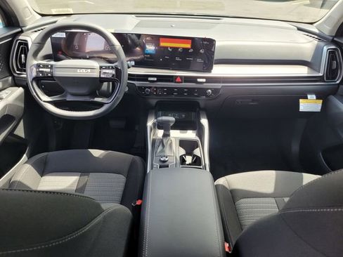 New 2026 Kia Sorento LX FWD image 7