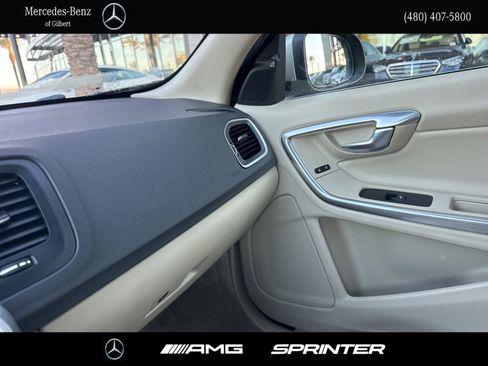 Used 2015 Volvo S60 T5 Premier image 24