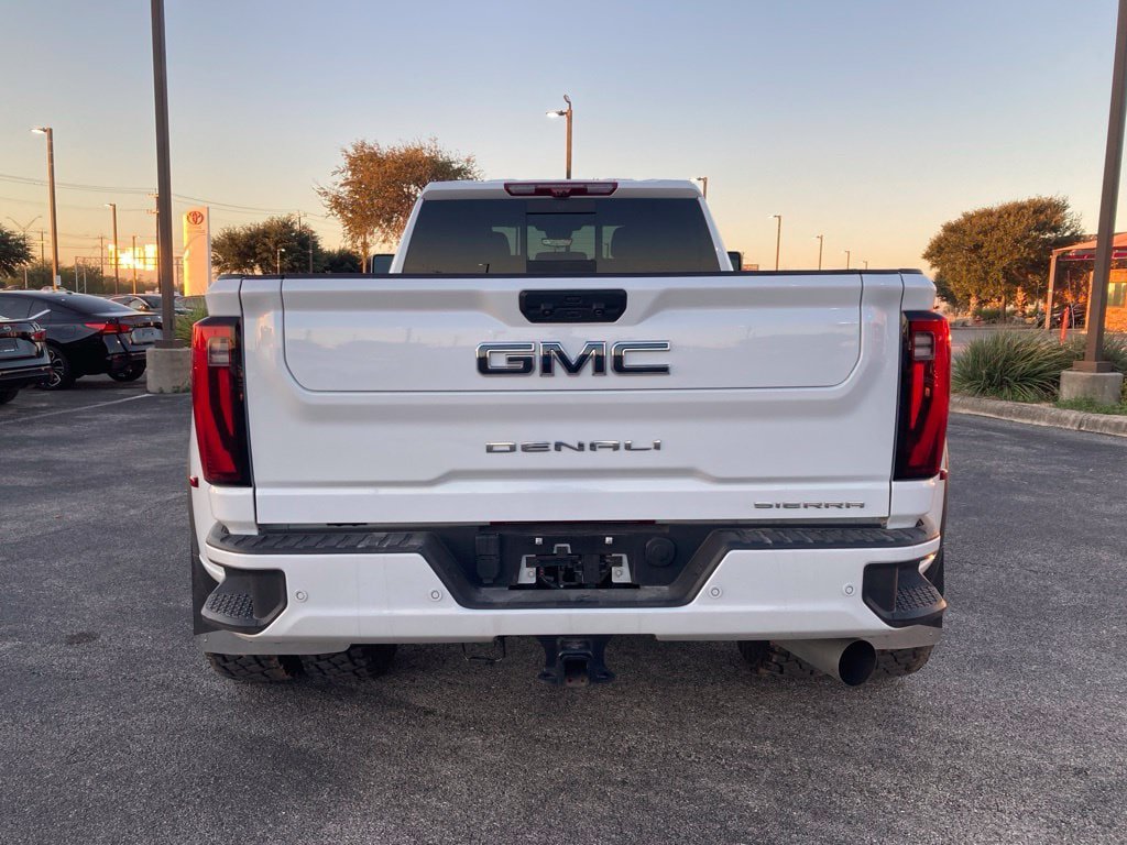 Used 2026 GMC Sierra 3500 Denali Ultimate AWD/4WD image 6