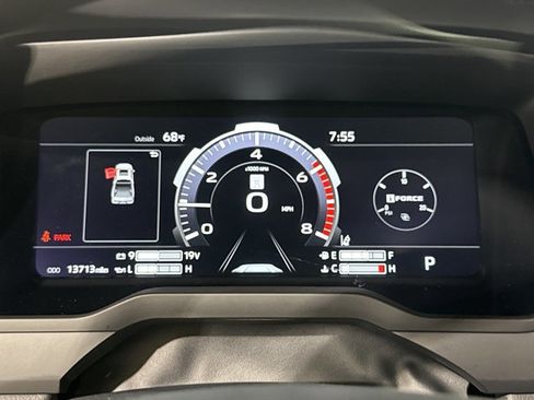 Used 2024 Toyota Tundra Limited w/ TRD Off-Road Package AWD/4WD image 19