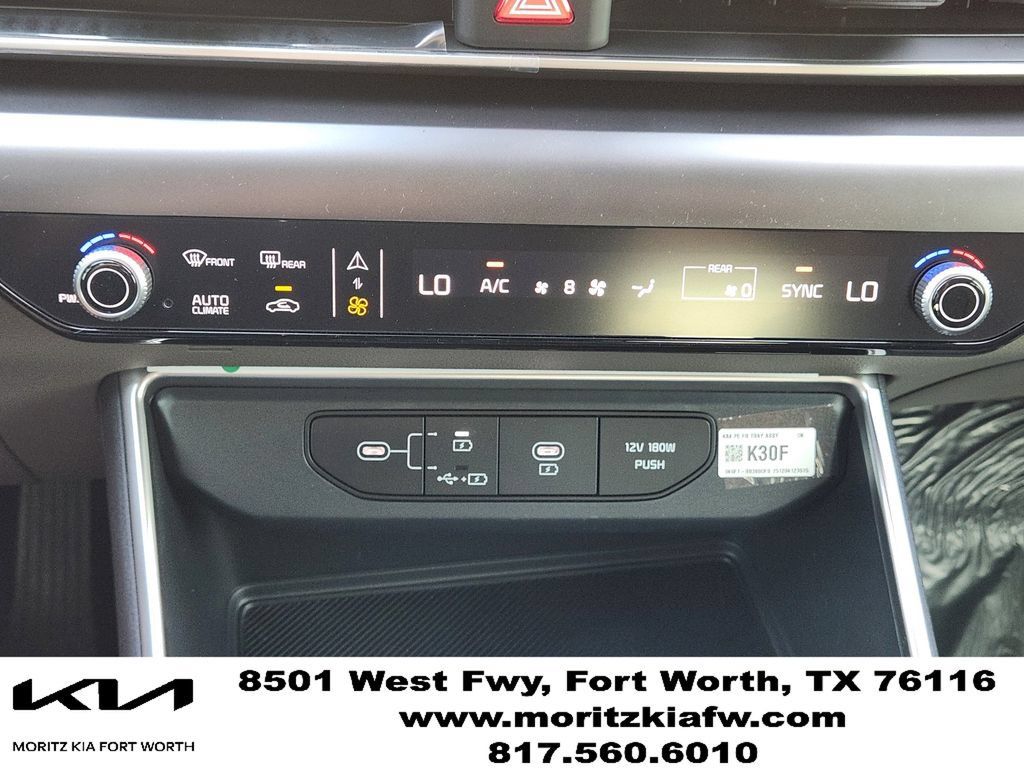 New 2026 Kia Carnival FWD image 14