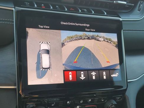 New 2025 Jeep Grand Cherokee Limited image 11