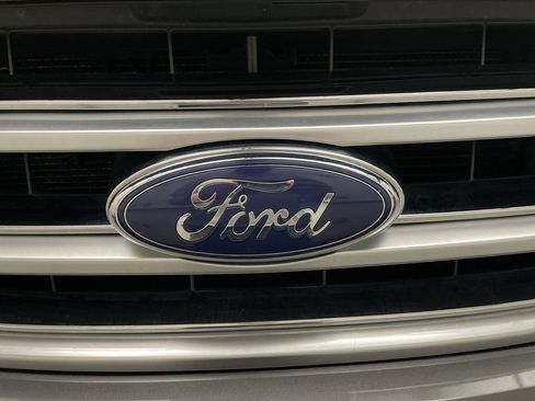 Used 2017 Ford Expedition Max Platinum AWD/4WD image 26
