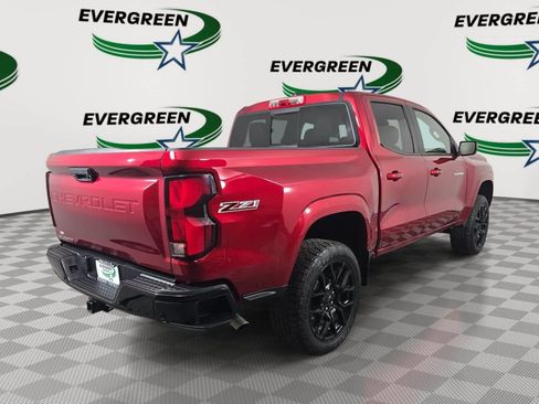 Used 2024 Chevrolet Colorado Z71 w/ Z71 Convenience Package 2 AWD/4WD image 5