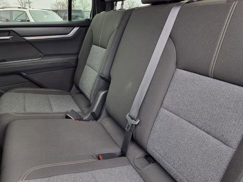 Used 2025 GMC Acadia Elevation image 7