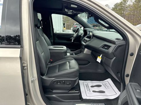 Used 2023 Chevrolet Tahoe Z71 w/ Off-Road Capability Package AWD/4WD image 32