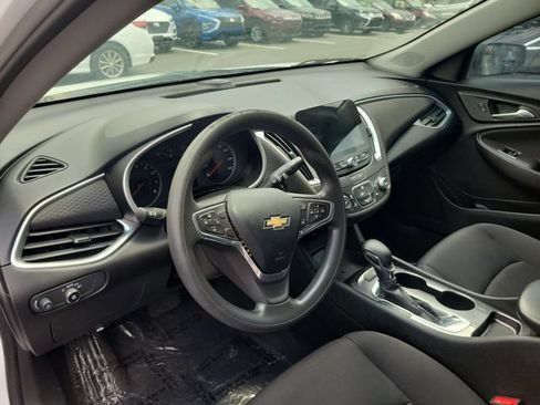 Used 2022 Chevrolet Malibu LS FWD image 19