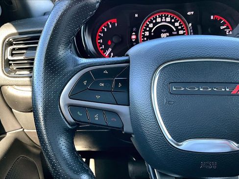 Used 2023 Dodge Durango SXT image 11