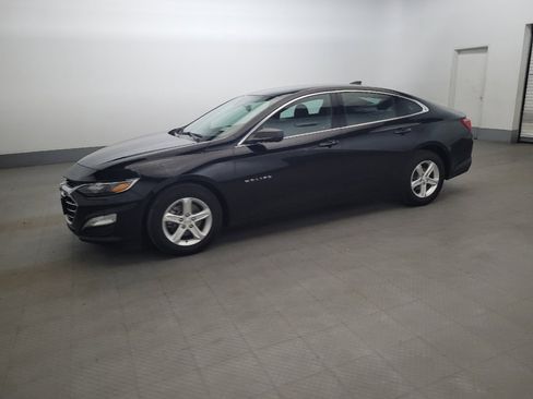 Used 2023 Chevrolet Malibu LS FWD image 2
