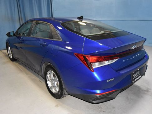 Used 2021 Hyundai Elantra SE FWD image 26