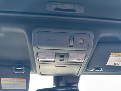 Used 2022 Nissan Frontier PRO-4X w/ Pro-4X Premium Package image 46