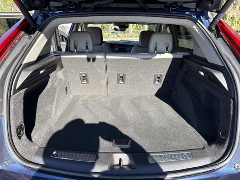 Used 2019 Cadillac XT4 Premium Luxury w/ Technology Package image 32