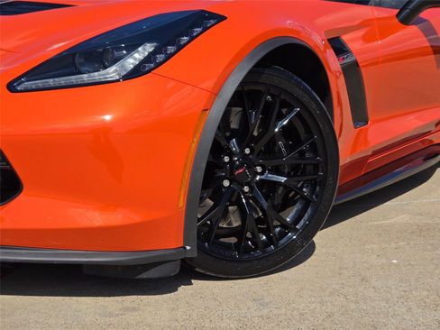 Used 2019 Chevrolet Corvette Z06 w/ Battery Protection Package RWD image 8