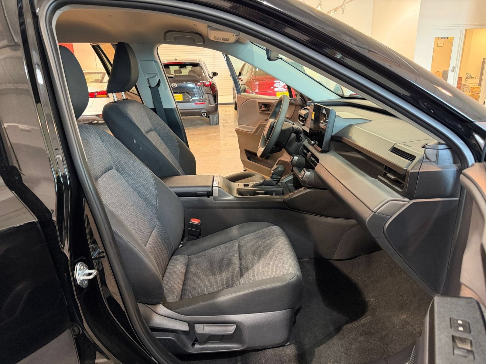 Used 2026 Toyota RAV4 LE AWD/4WD image 35