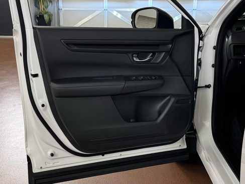 Used 2025 Honda CR-V Sport image 15