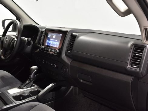 Used 2024 Nissan Frontier S w/ Technology Package image 32
