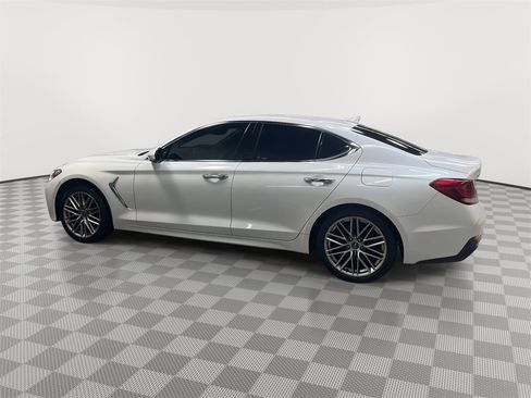 Used 2021 Genesis G70 2.0T image 6