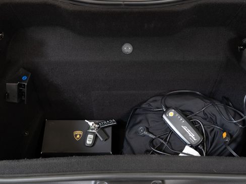 Used 2021 Lamborghini Aventador SVJ AWD/4WD image 37