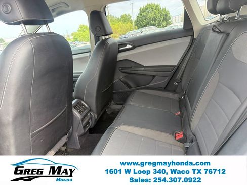 Used 2022 Volkswagen Taos SE FWD image 23
