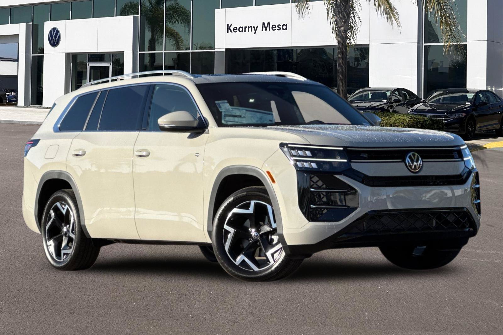 New 2027 Volkswagen Atlas SEL R-Line AWD/4WD image 2